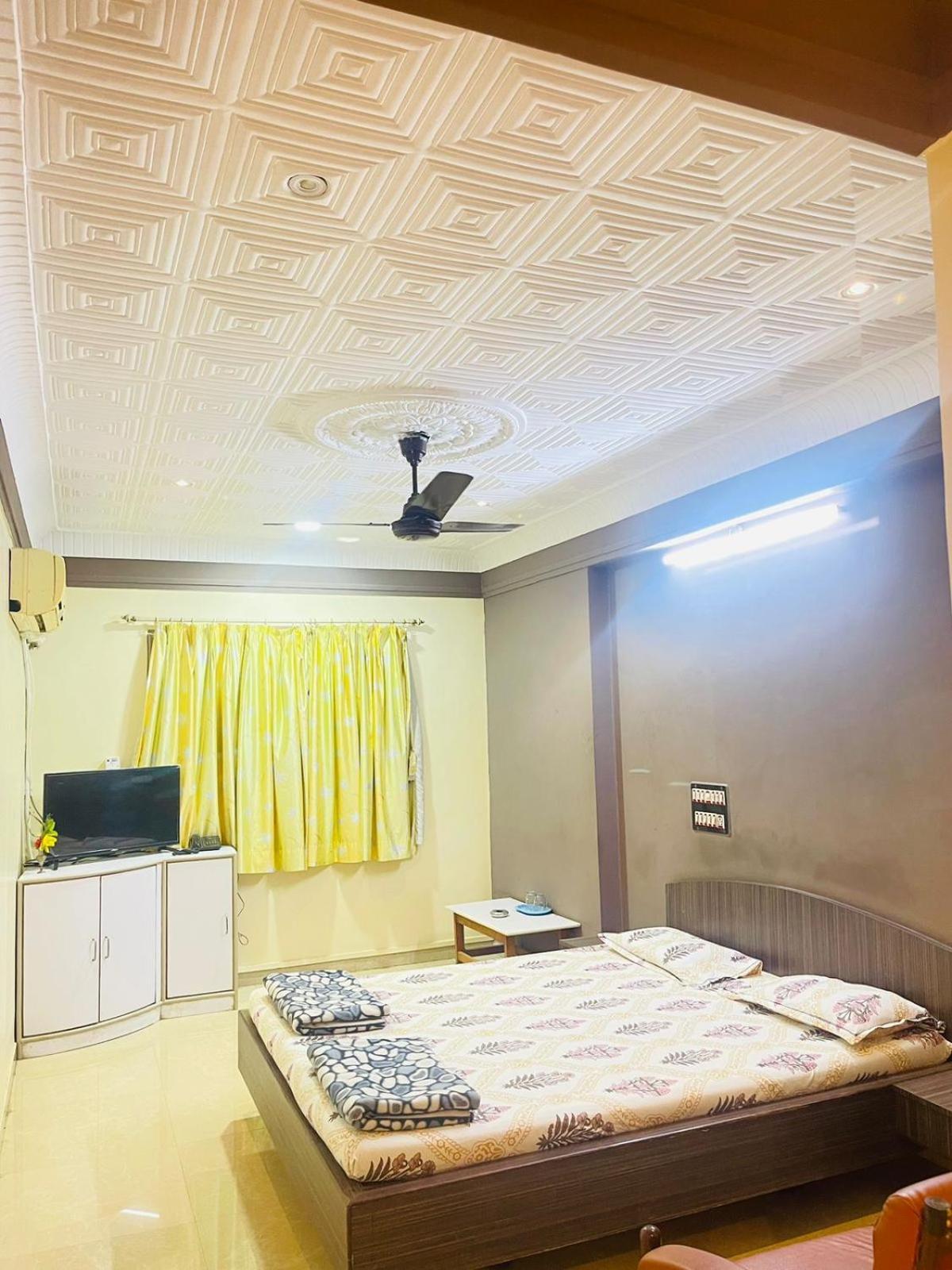 Hotel Rajdhani And Guest House Gujarat - Best Family Hotel In Halol Near Pavagadh And Halol Gidc ภายนอก รูปภาพ